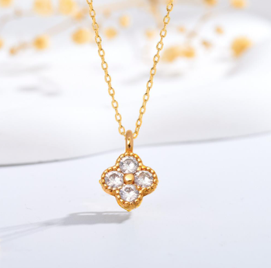 Crystal Clover Necklace (18ct gold plate)