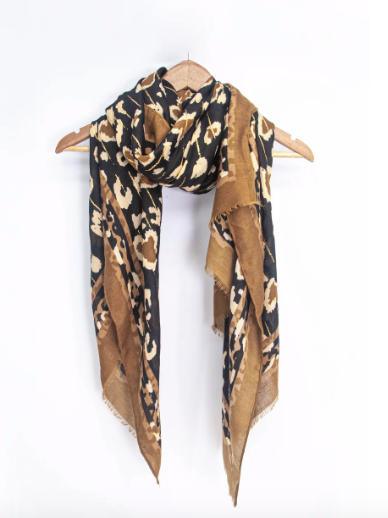 Percy Lightweight Scarf - Neutral, Leopard Border