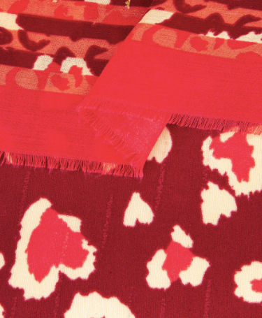 Percy Lightweight Scarf - Red, Leopard Border Sarta